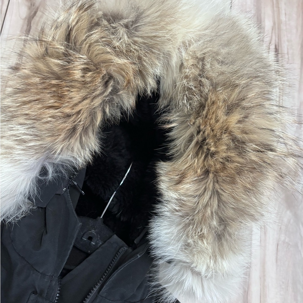 Canada Goose Kensington Parka Black Jacket with Logo Patch - Picture 5 of 15